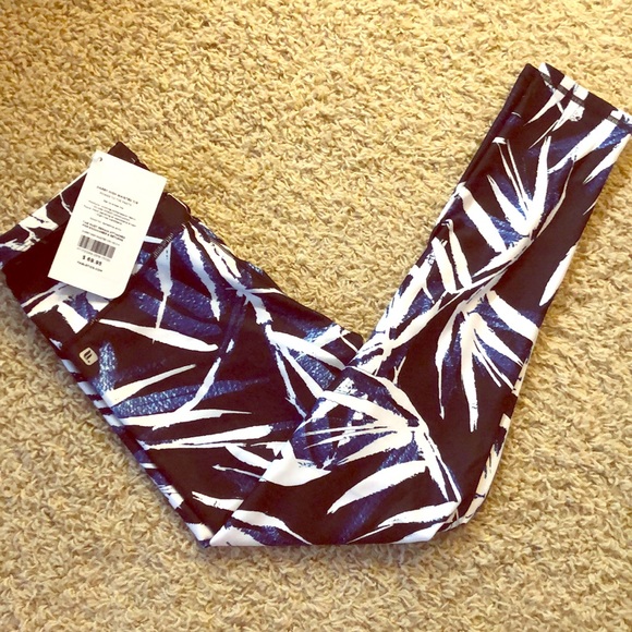 Fabletics Pants - Fabletics high waisted 7/8 leggings